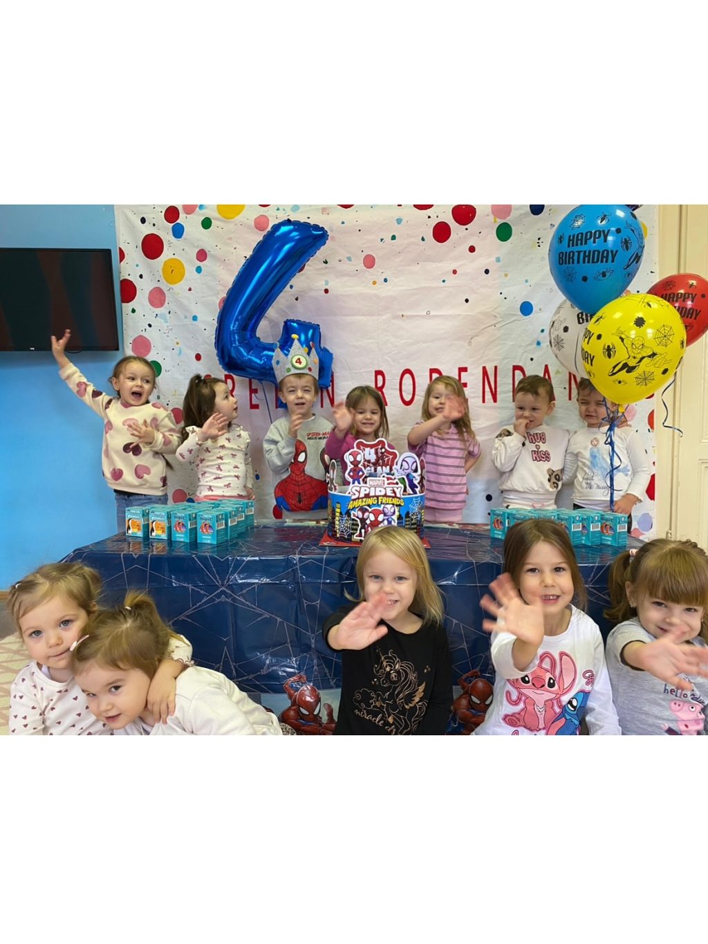 Instagram post from vrtickiki. This post is in position 7.