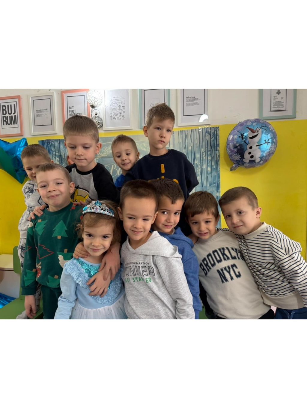 Instagram post from vrtickiki. This post is in position 5.