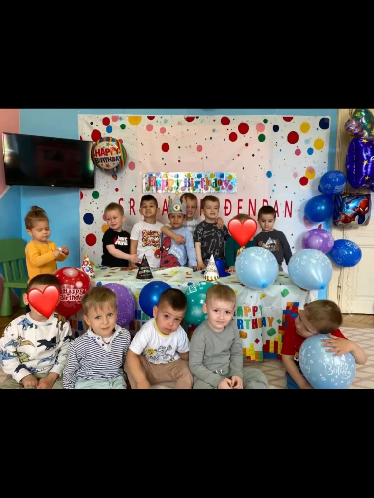 Instagram post from vrtickiki. This post is in position 5.