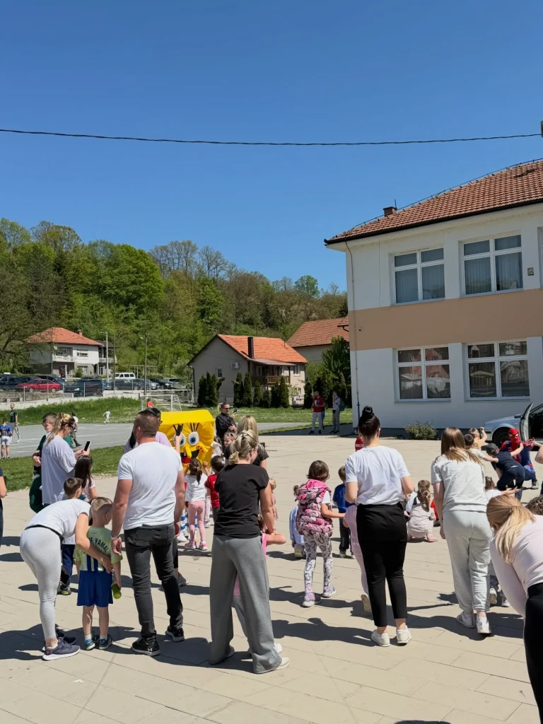 Instagram post from vrtickiki. This post is in position 13.