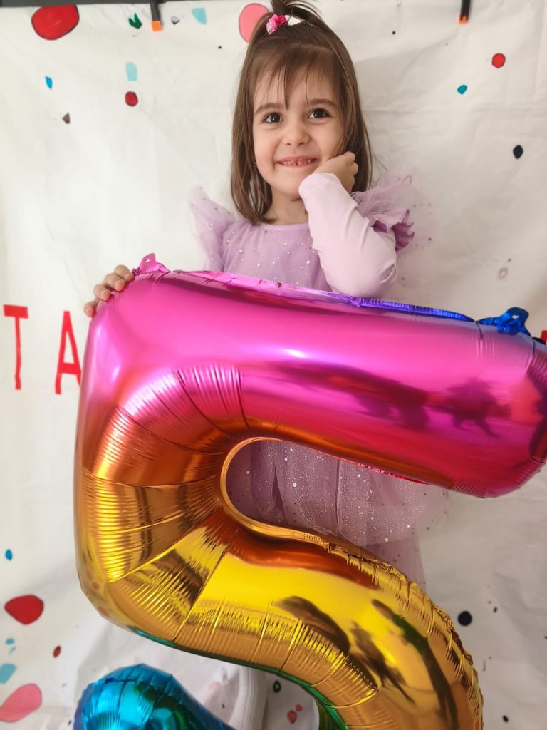 Instagram post from vrtickiki. This post is in position 10.