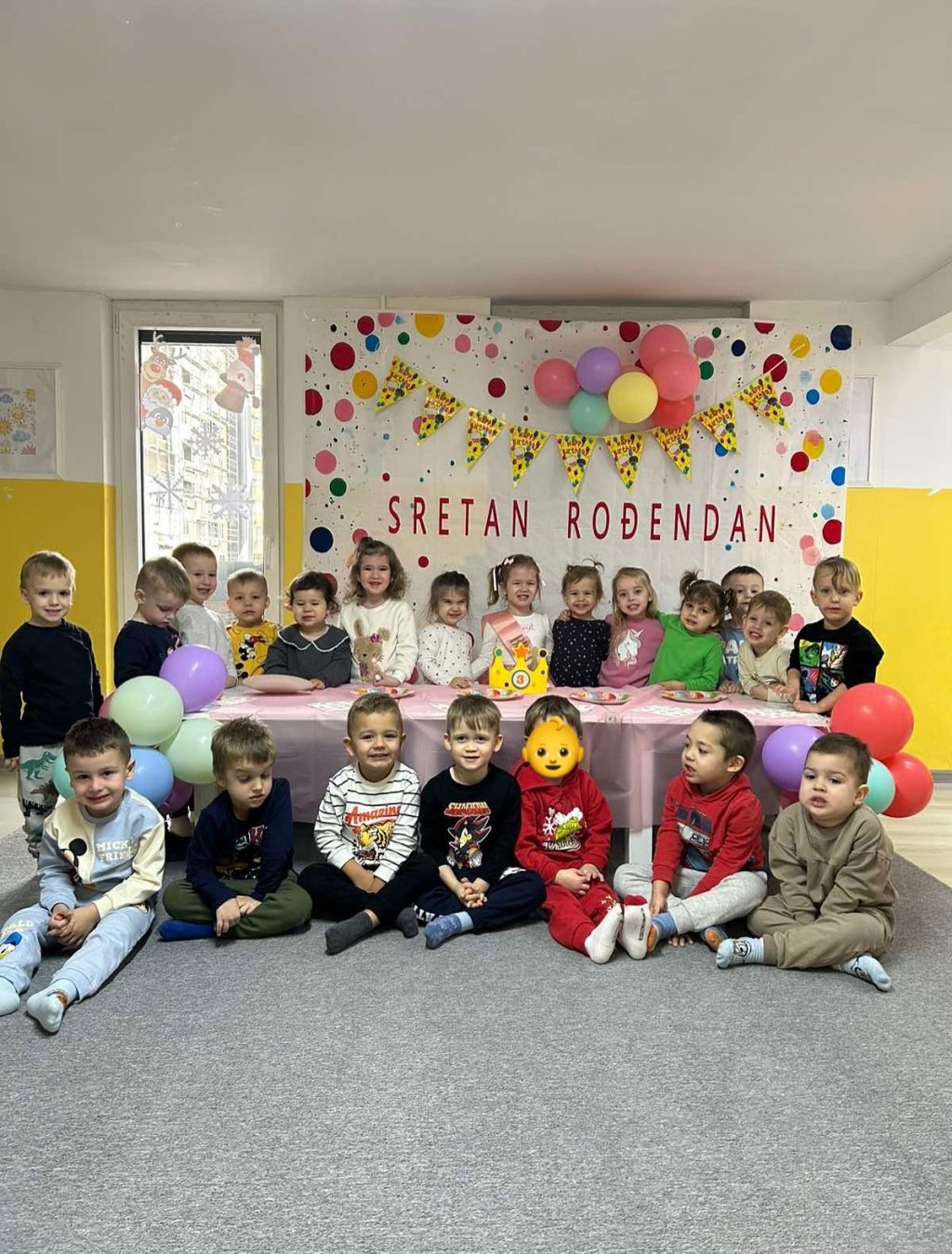 Instagram post from vrtickiki. This post is in position 6.