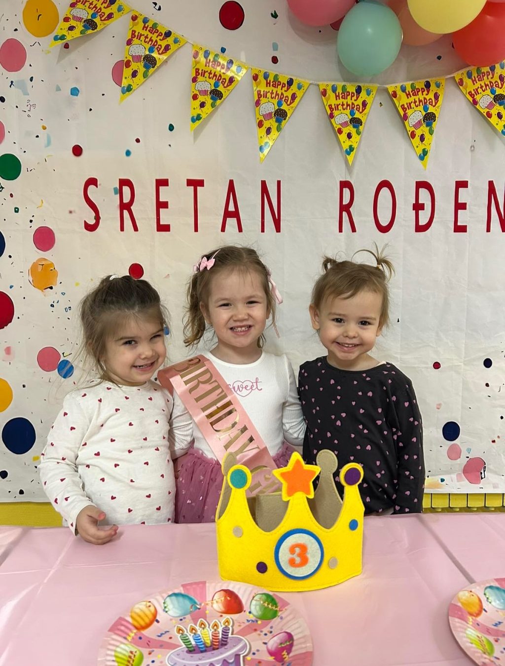 Instagram post from vrtickiki. This post is in position 2.