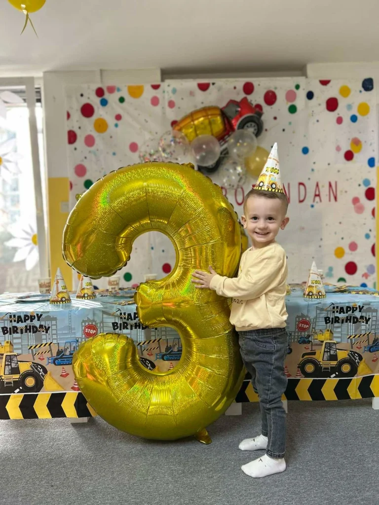 Instagram post from vrtickiki. This post is in position 1.