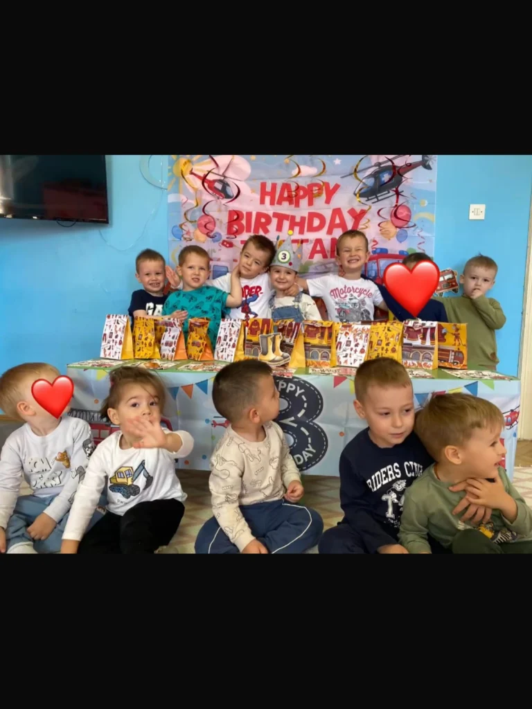 Instagram post from vrtickiki. This post is in position 6.