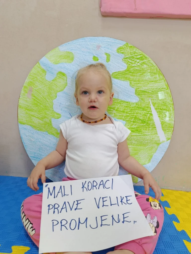 Instagram post from vrtickiki. This post is in position 13.