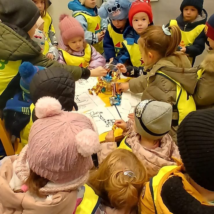 Instagram post from vrtickiki. This post is in position 15.