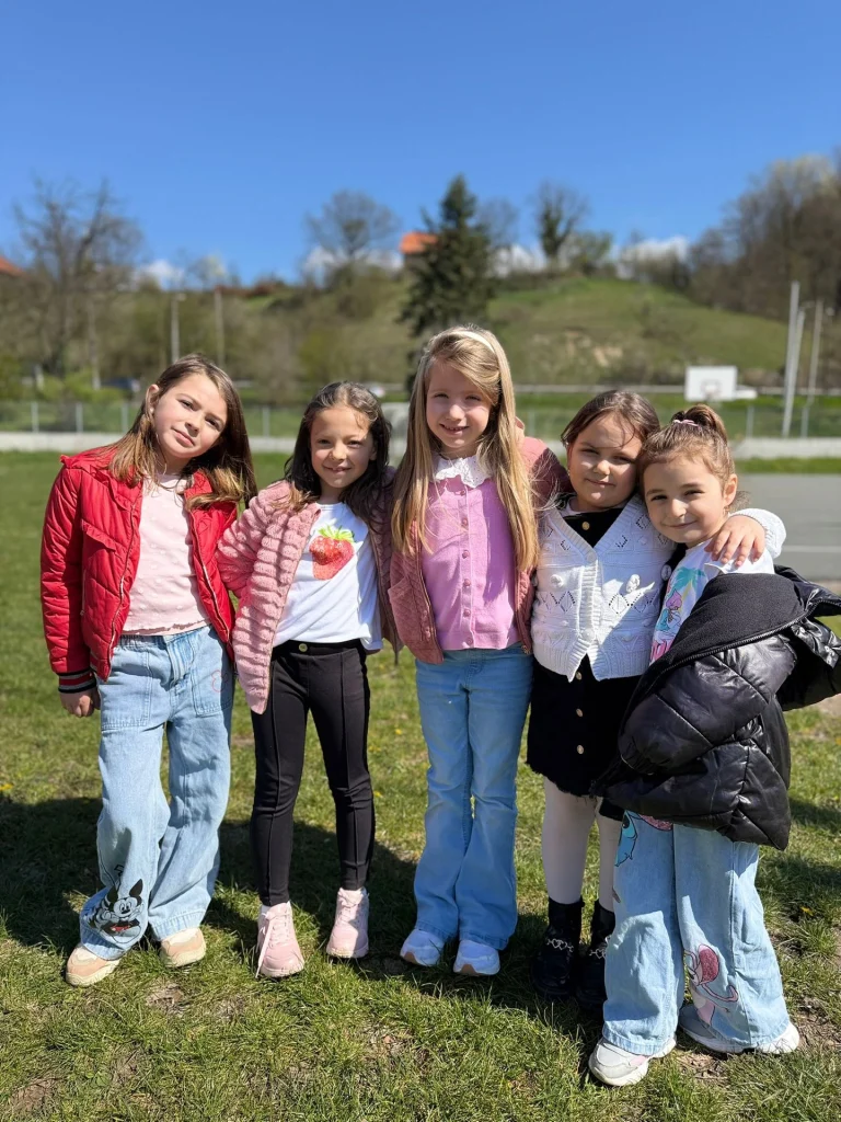 Instagram post from vrtickiki. This post is in position 8.