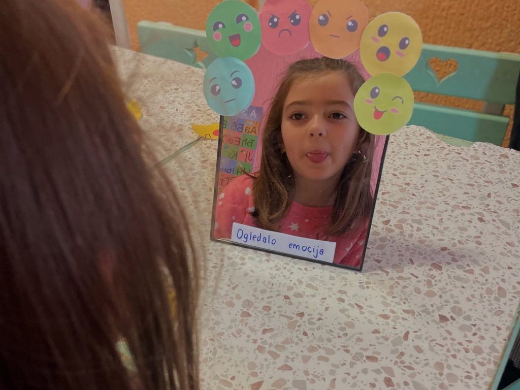 Instagram post from vrtickiki. This post is in position 16.