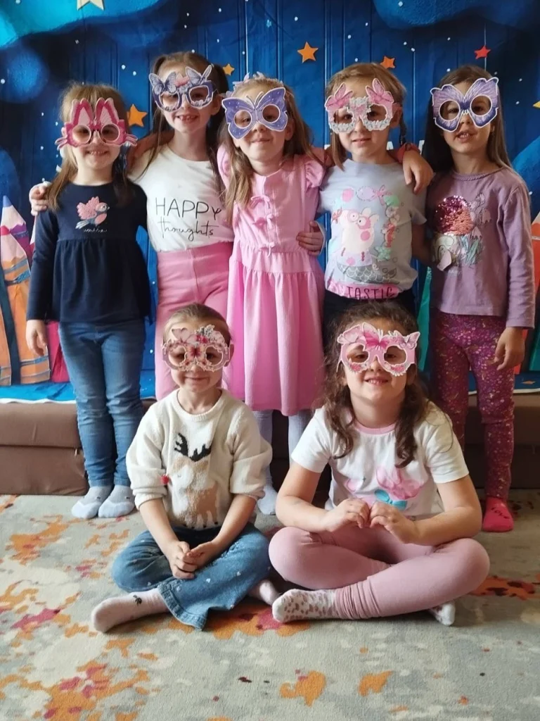 Instagram post from vrtickiki. This post is in position 5.