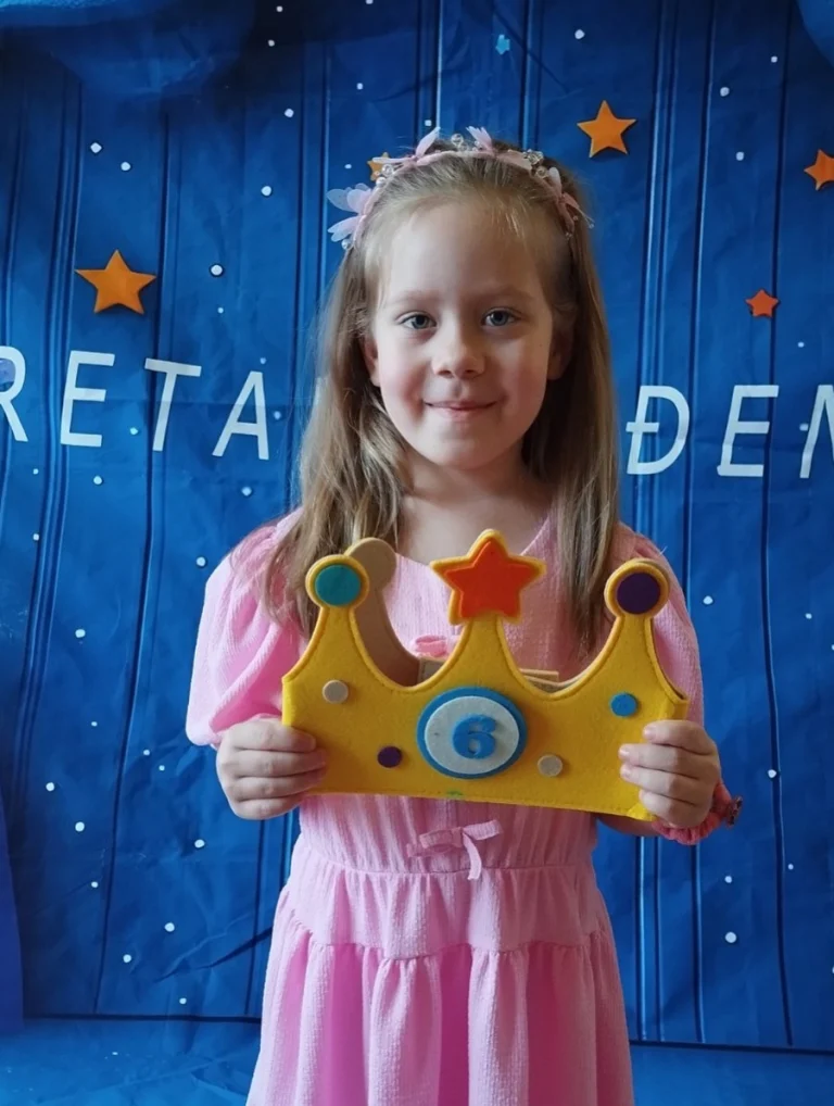 Instagram post from vrtickiki. This post is in position 1.