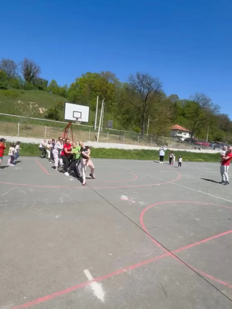 Instagram post from vrtickiki. This post is in position 3.