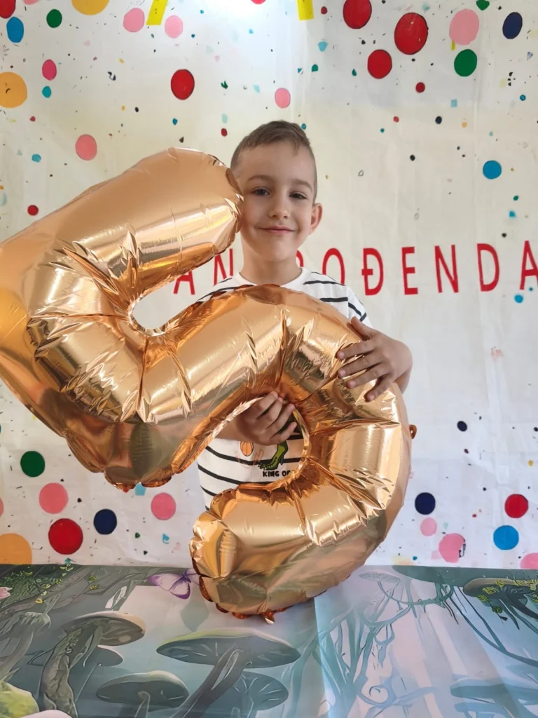 Instagram post from vrtickiki. This post is in position 1.