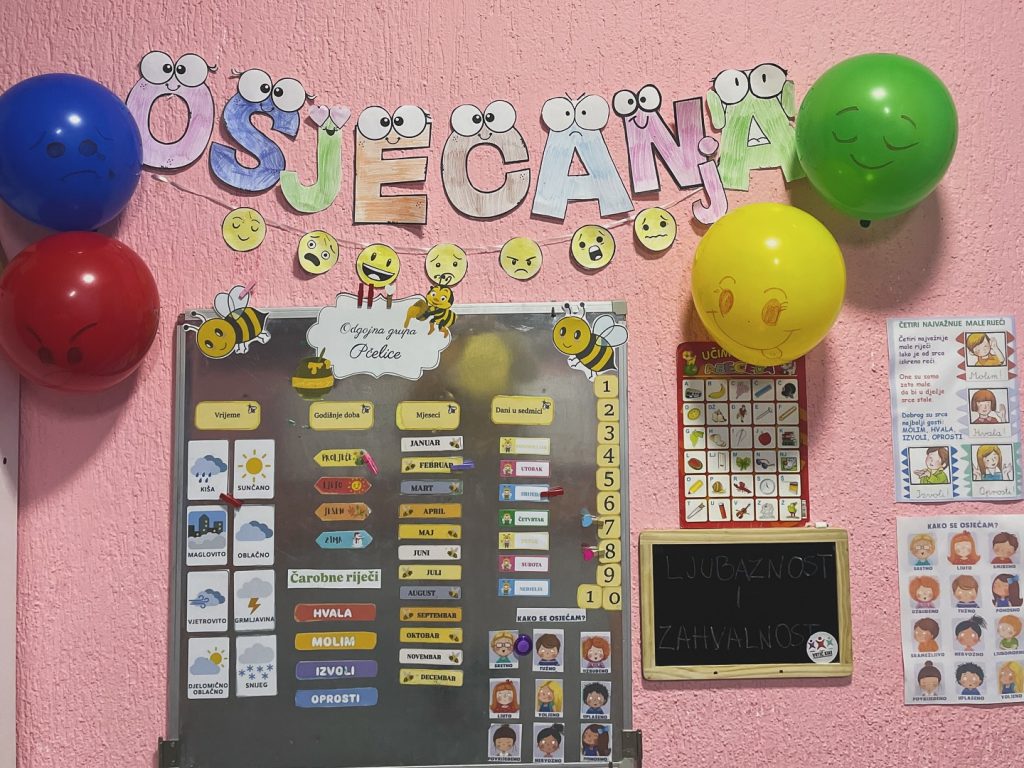 Instagram post from vrtickiki. This post is in position 4.