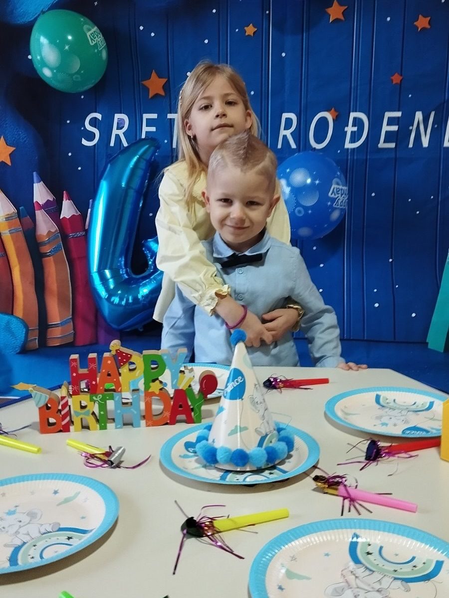 Instagram post from vrtickiki. This post is in position 1.