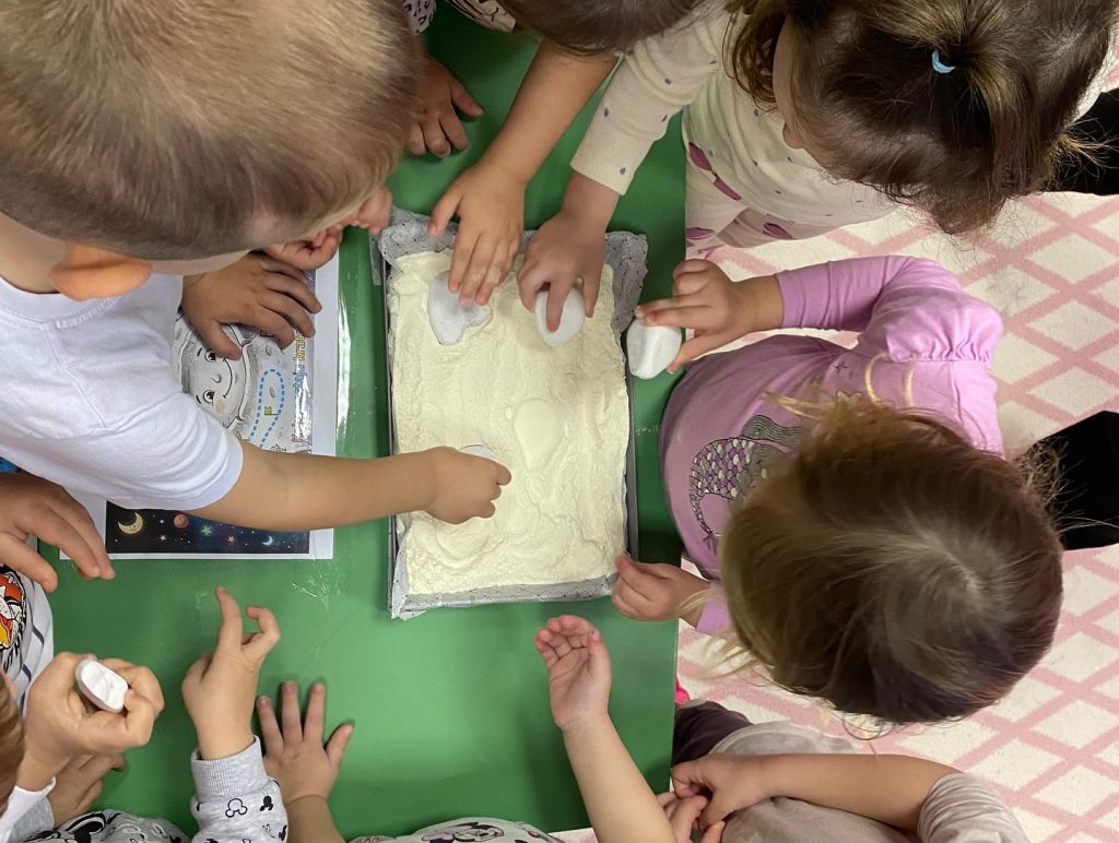 Instagram post from vrtickiki. This post is in position 9.