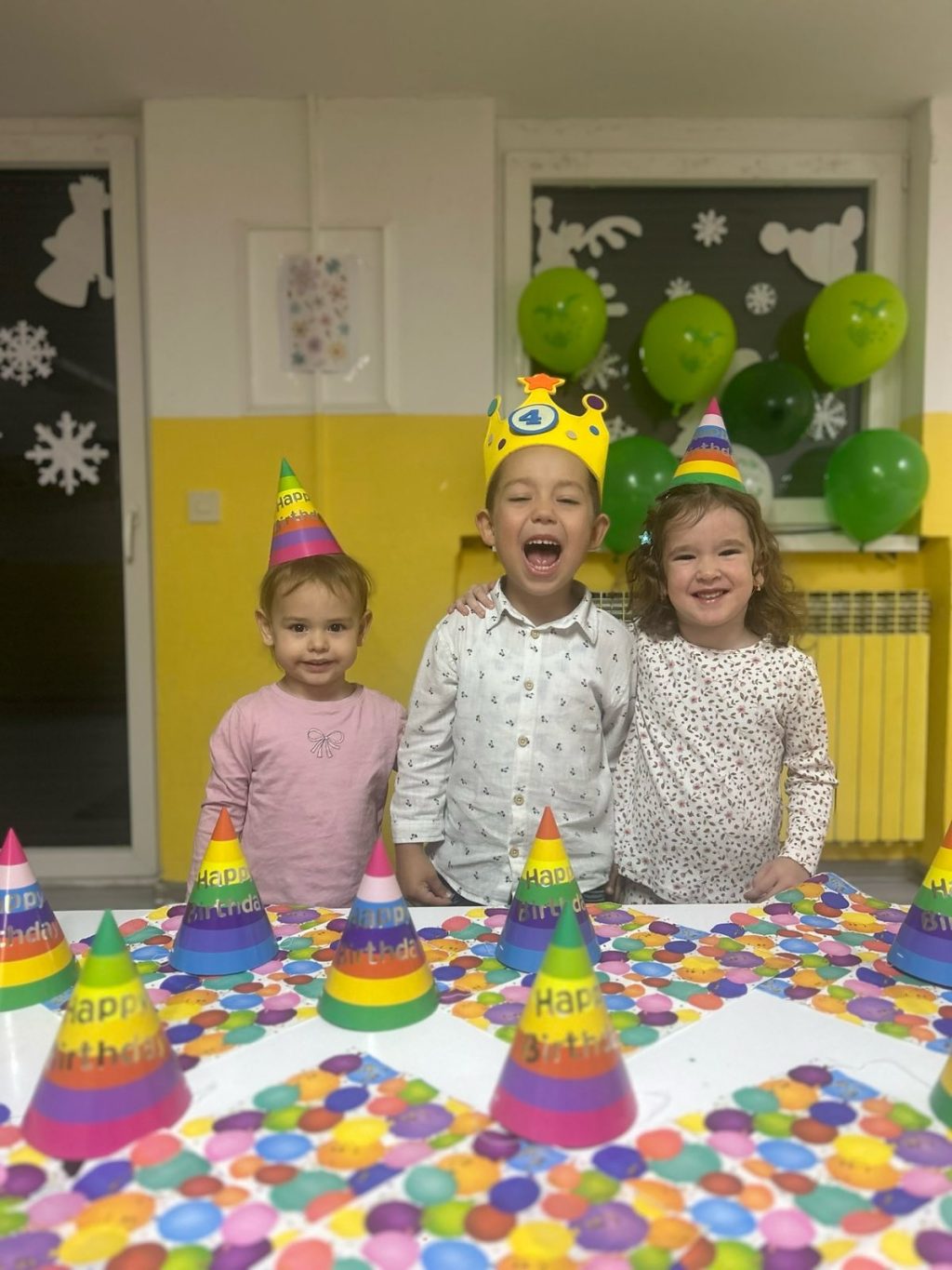 Instagram post from vrtickiki. This post is in position 4.