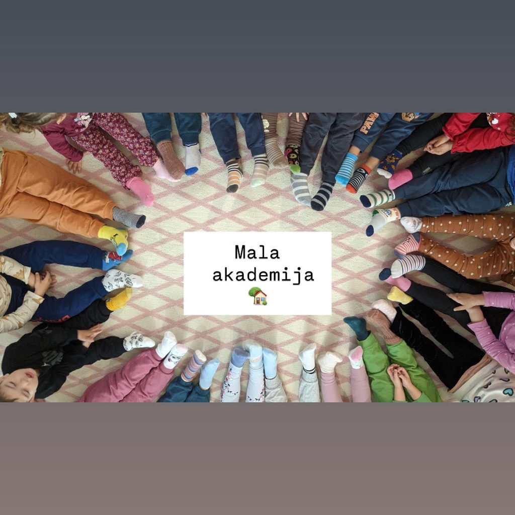 Instagram post from vrtickiki. This post is in position 9.