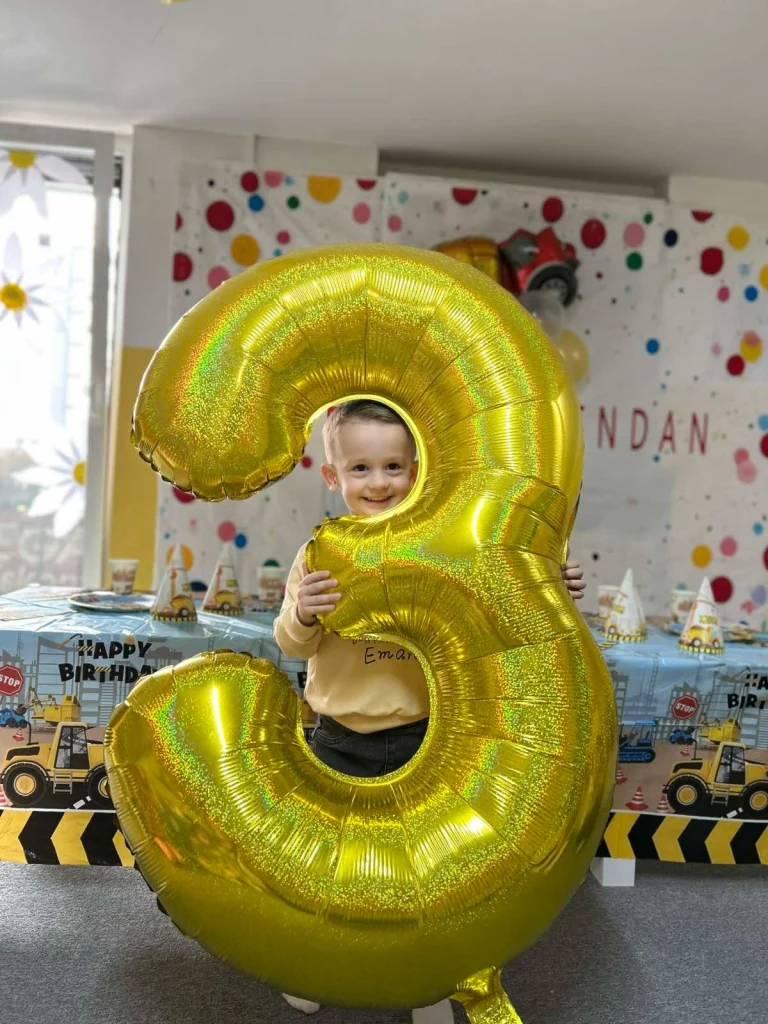 Instagram post from vrtickiki. This post is in position 2.