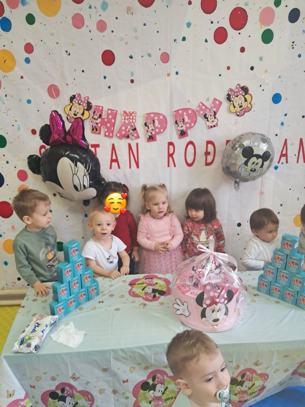 Instagram post from vrtickiki. This post is in position 4.