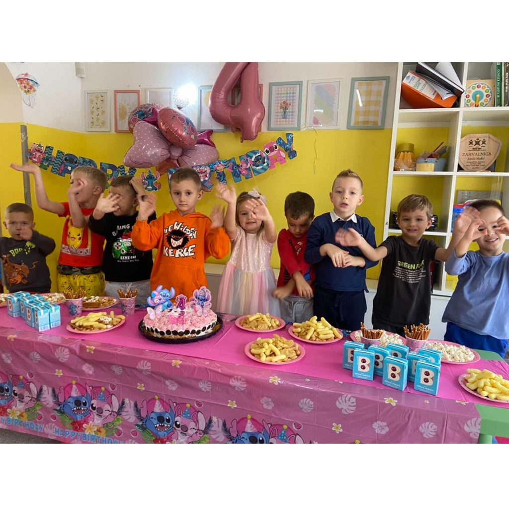 Instagram post from vrtickiki. This post is in position 3.