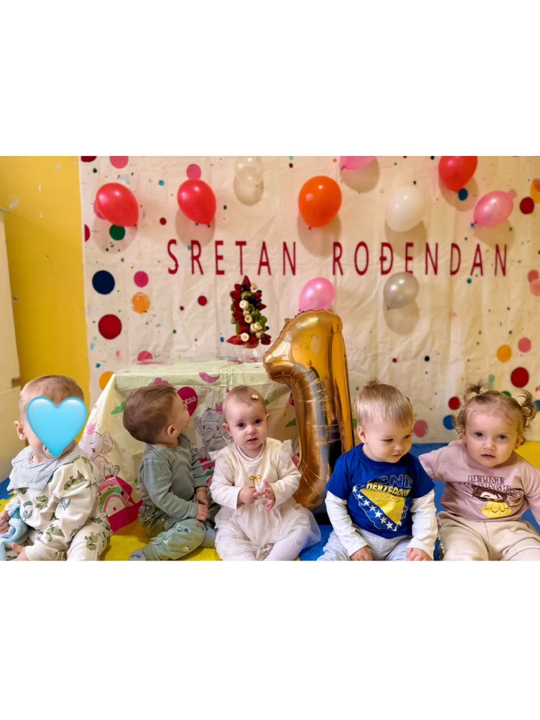 Instagram post from vrtickiki. This post is in position 8.