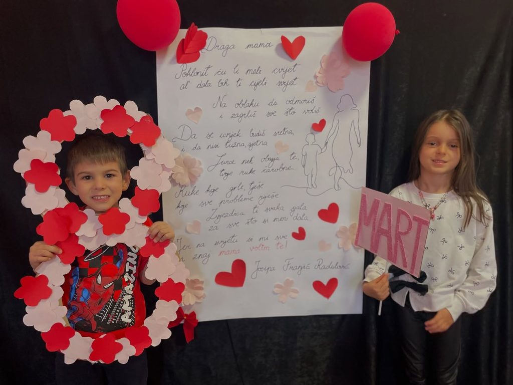 Instagram post from vrtickiki. This post is in position 0.