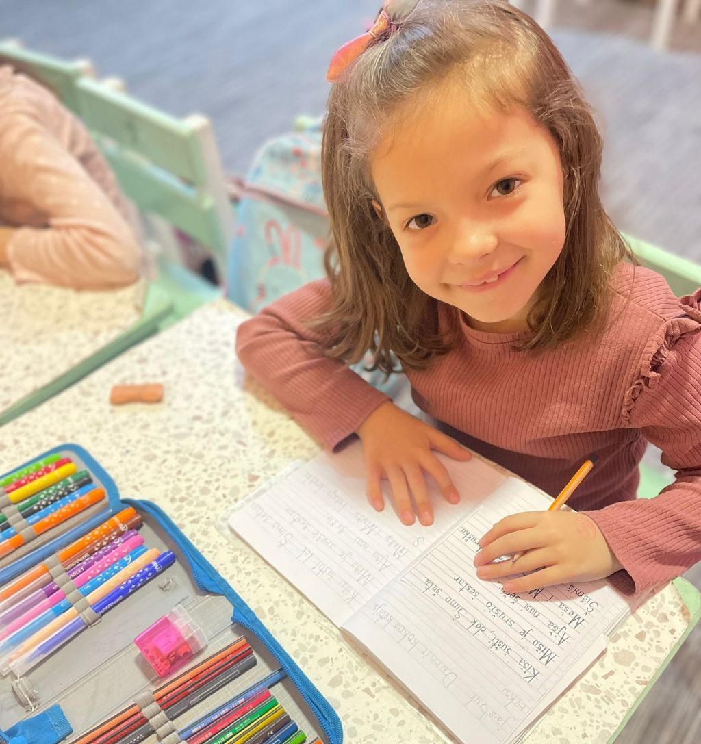 Instagram post from vrtickiki. This post is in position 3.