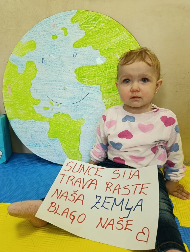 Instagram post from vrtickiki. This post is in position 11.