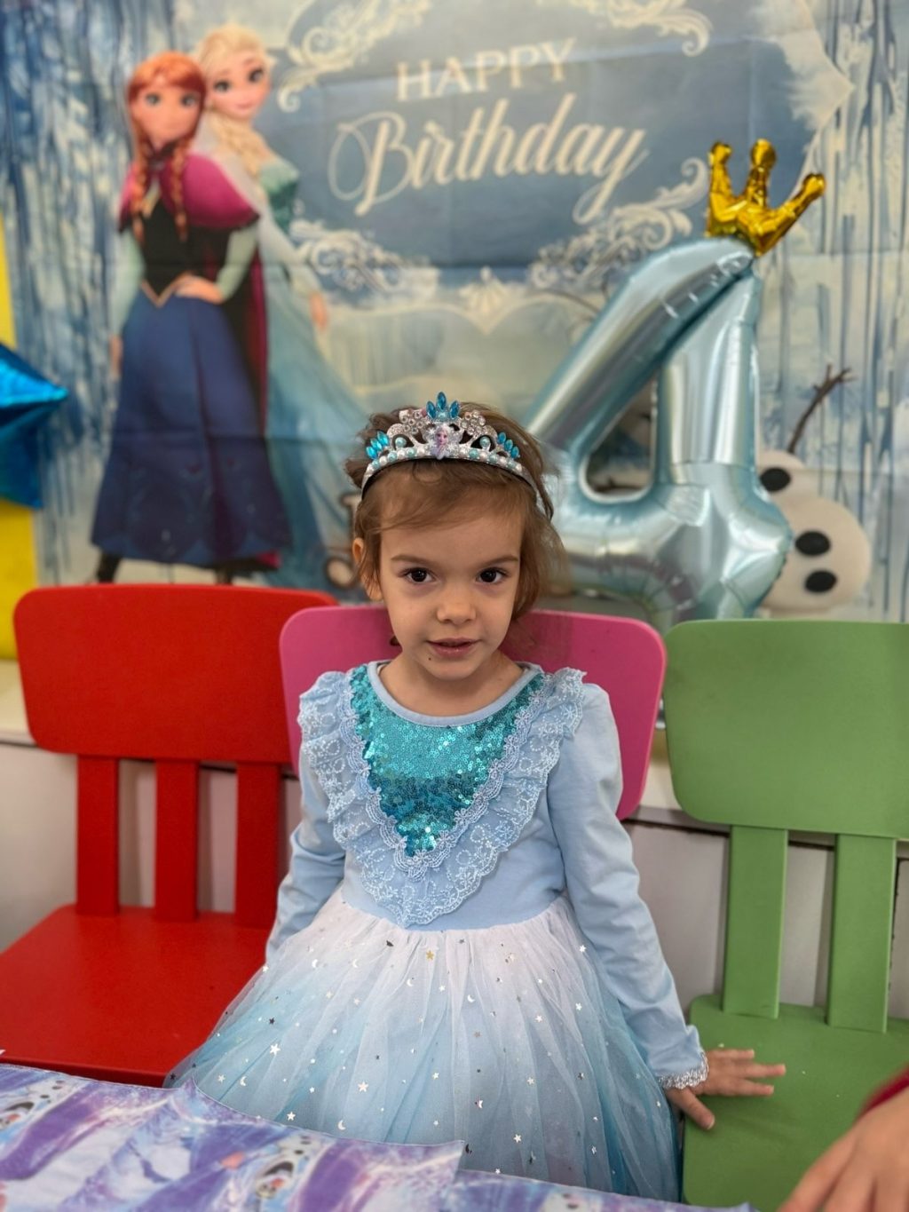 Instagram post from vrtickiki. This post is in position 0.