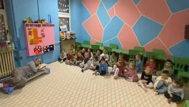 Instagram post from vrtickiki. This post is in position 0.