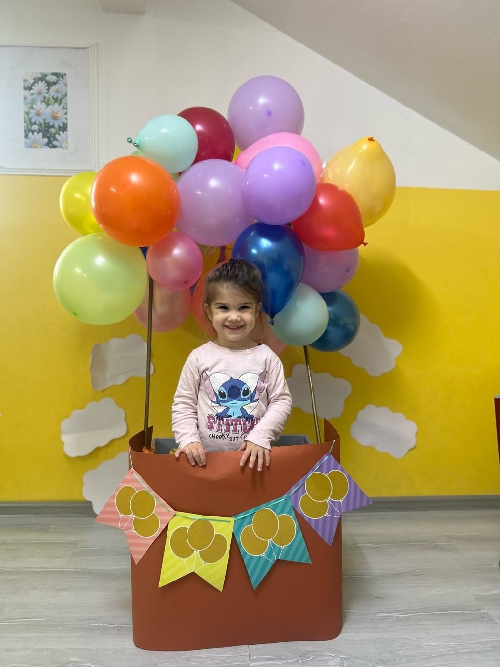 Instagram post from vrtickiki. This post is in position 8.