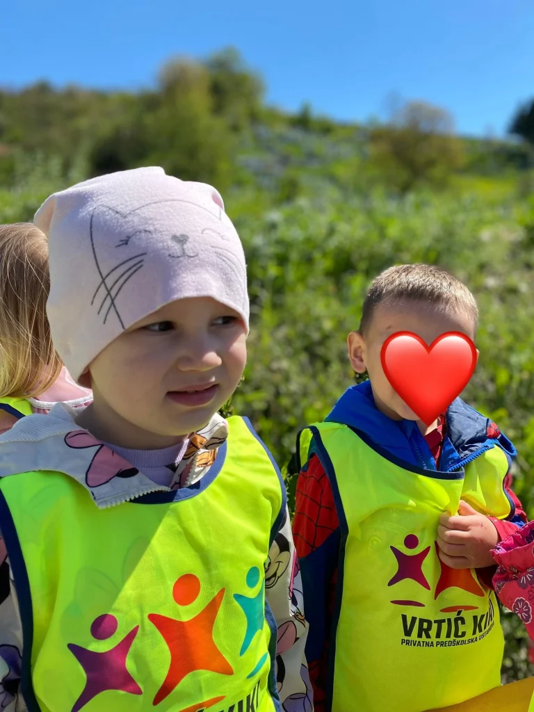 Instagram post from vrtickiki. This post is in position 16.