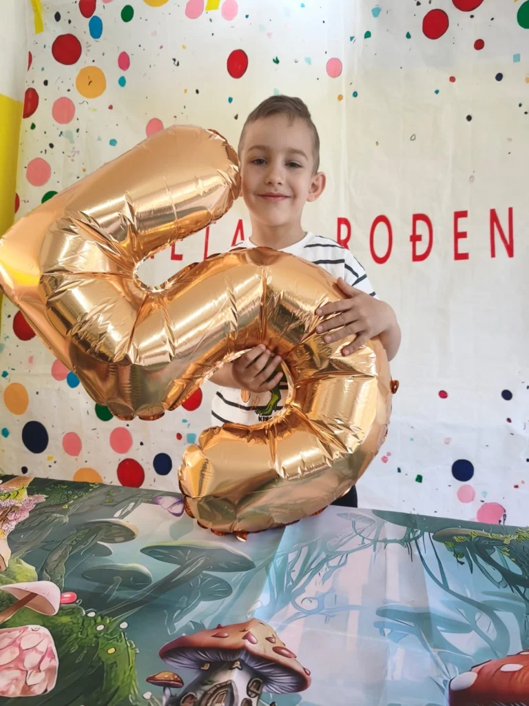 Instagram post from vrtickiki. This post is in position 0.