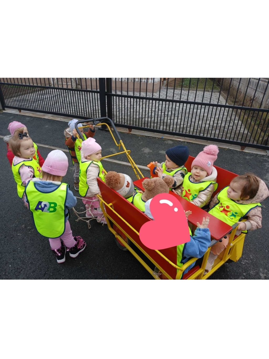 Instagram post from vrtickiki. This post is in position 2.