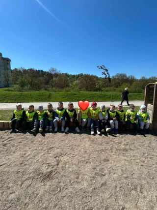 Instagram post from vrtickiki. This post is in position 6.