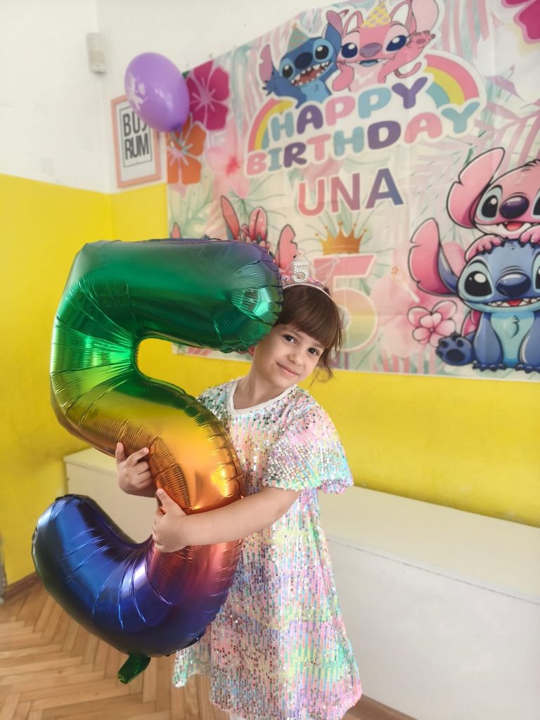 Instagram post from vrtickiki. This post is in position 6.