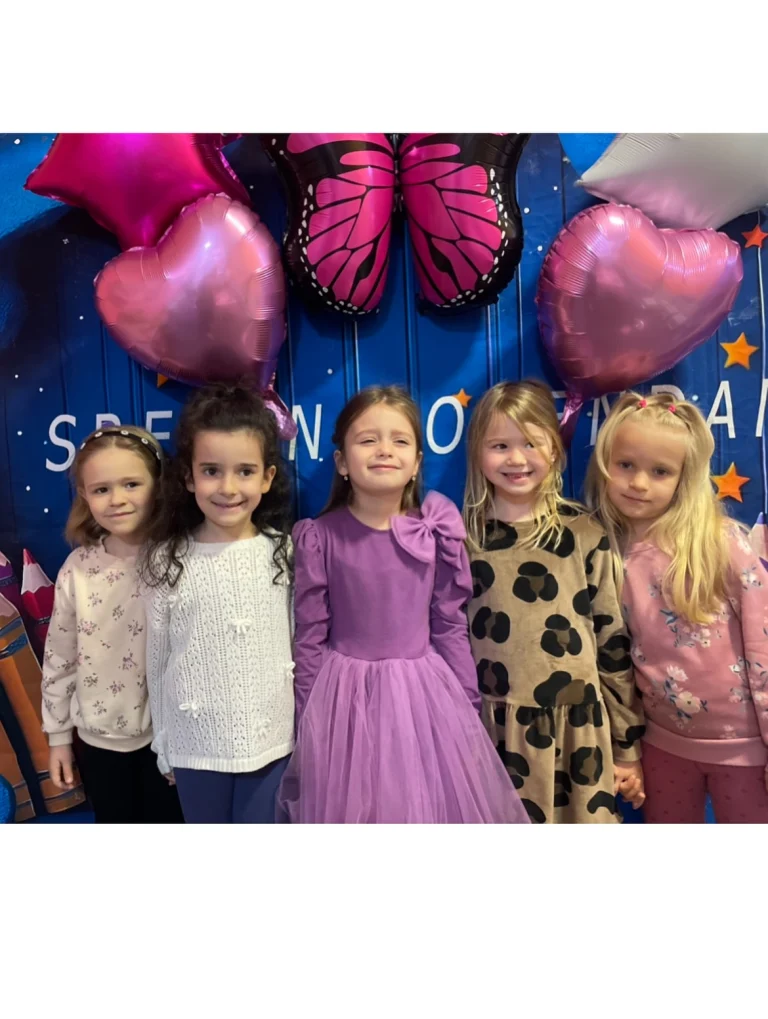 Instagram post from vrtickiki. This post is in position 12.