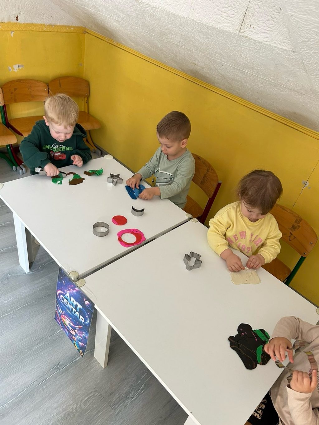 Instagram post from vrtickiki. This post is in position 10.